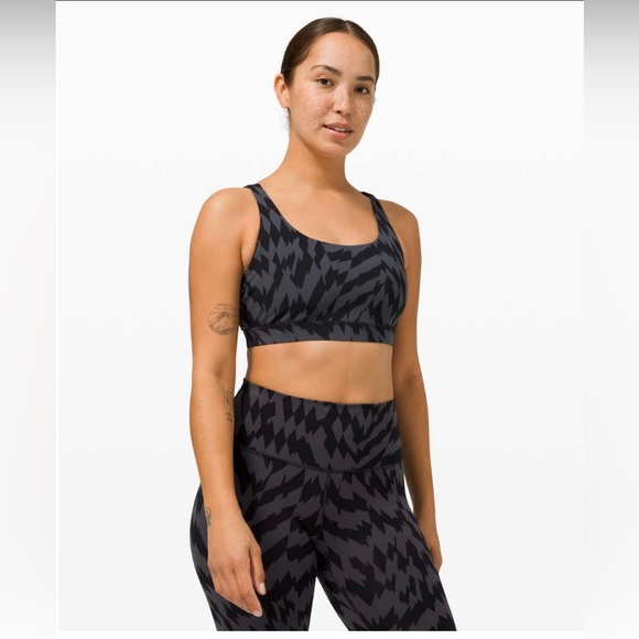 Lululemon Energy Bra - Picture 1 of 5